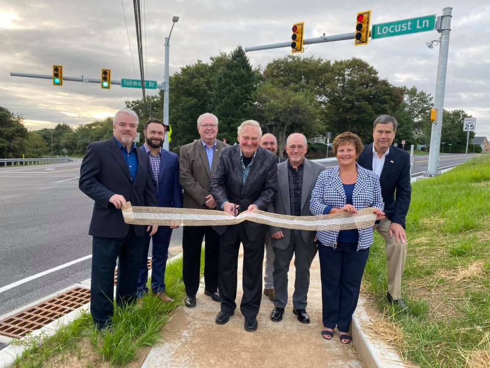 BOS 9.21.21 Traffic Light Install Fairmont and Locust